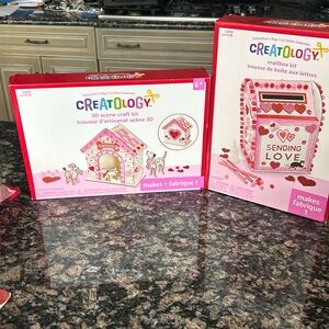 CREATOLOGY VALENTINES CRAFT SETS LOT OF 2 NWT